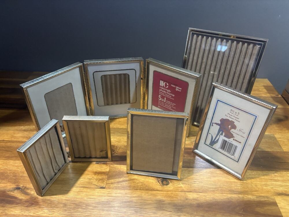 Vintage-style gold-toned metal picture frames In Various Sizes #322
